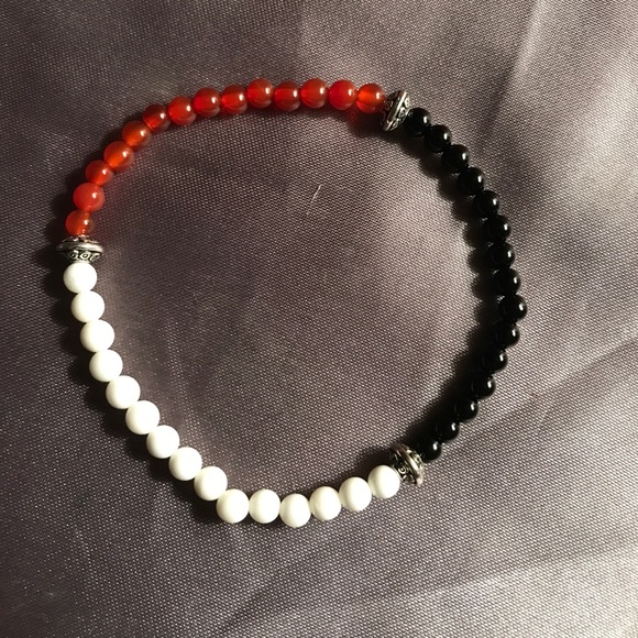 Protection Bracelet - Picture 2 of 7